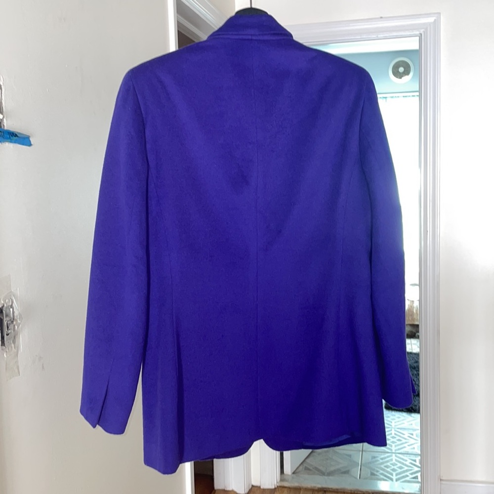 Vintage Cashmere Blazer - Picture 2 of 9